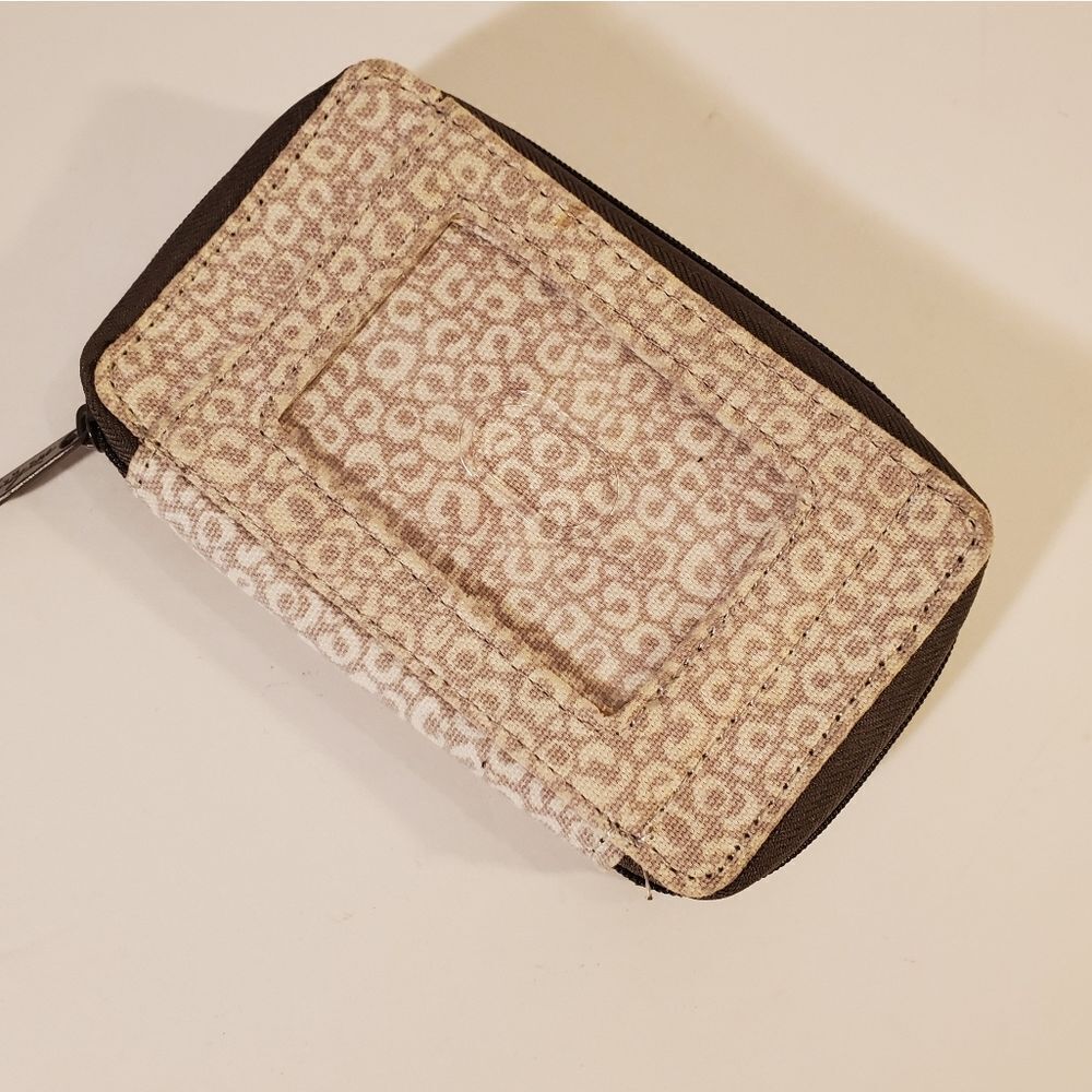 Thirty-One wallet 